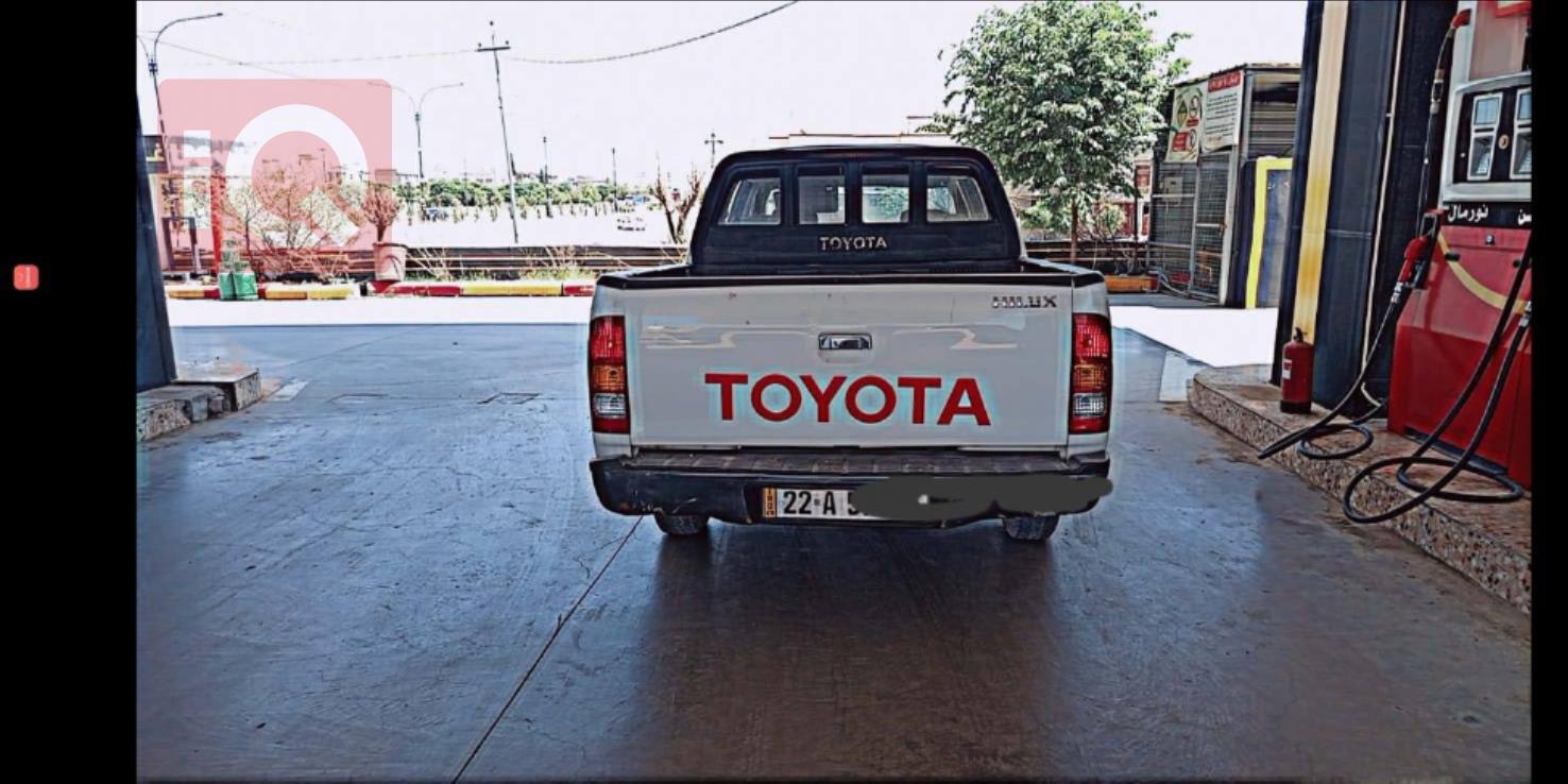 تويوتا هايلوكس